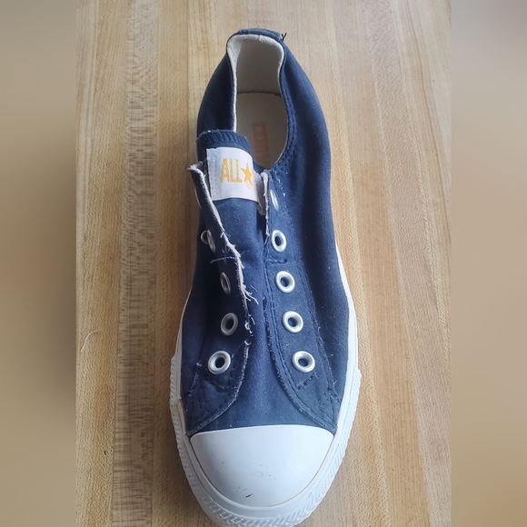 Converse Chuck Taylor Lo-Tops - Picture 5 of 7